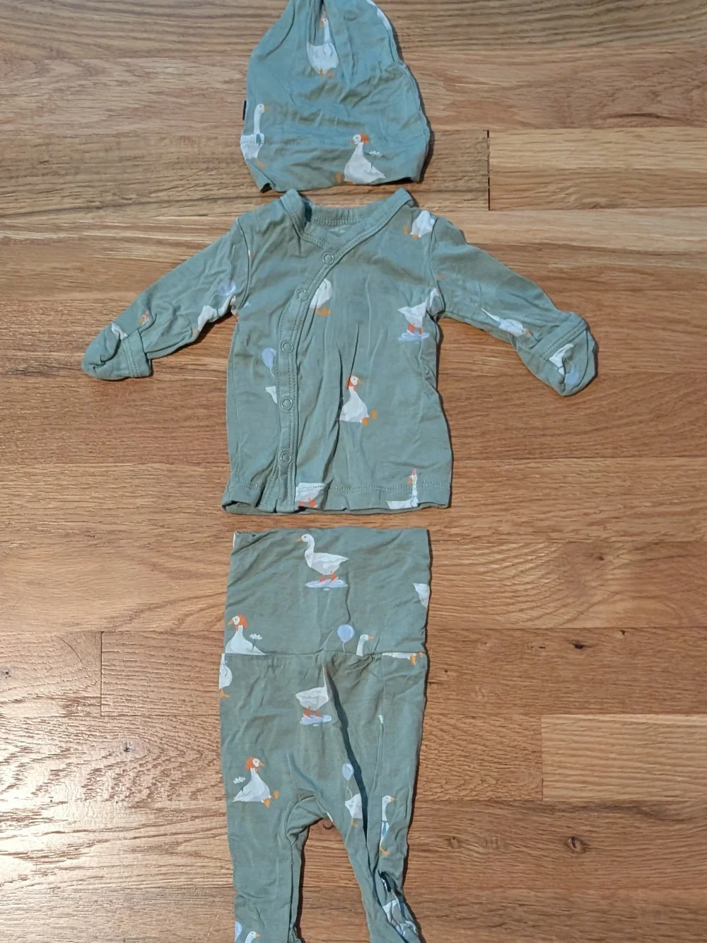 Kyte BABY Sage Green Goose-Print Pajama Set with Hat